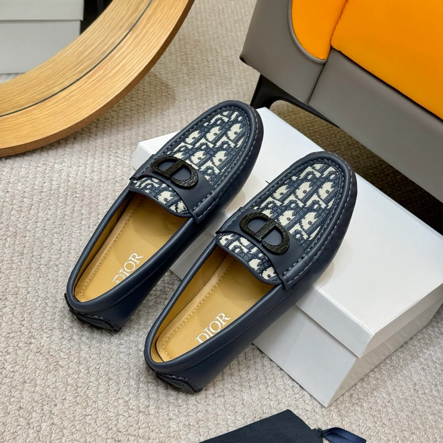 Men's clothing and shoes 💰420! (Yangli) Quality DIOR [Dior’s latest arrival] real auction hot-selling Doudou shoes 🔍DIOR) new Doudou shoes 👍Belgian designer Martin Margiela serves as Gucci shoe designer y full of charm, luxury style gentleman upper: imported cowhide, lining with spring sweat-absorbent first-layer sheepskin. Outsole Brand outsole, the last stitching on the bottom will never come off; equipped with classic Gucci exquisite hardware C D buckle💋The whole pair of shoes is fashionable and casual without losing high-end style; standard 38-46